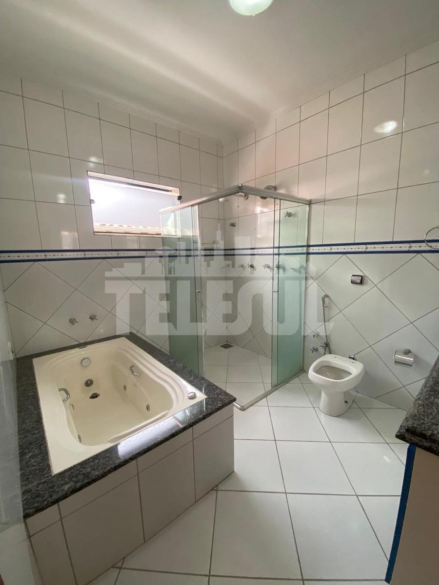 Casa, Vila Verde, 3 Quartos, 8 Vagas, 1 Suíte