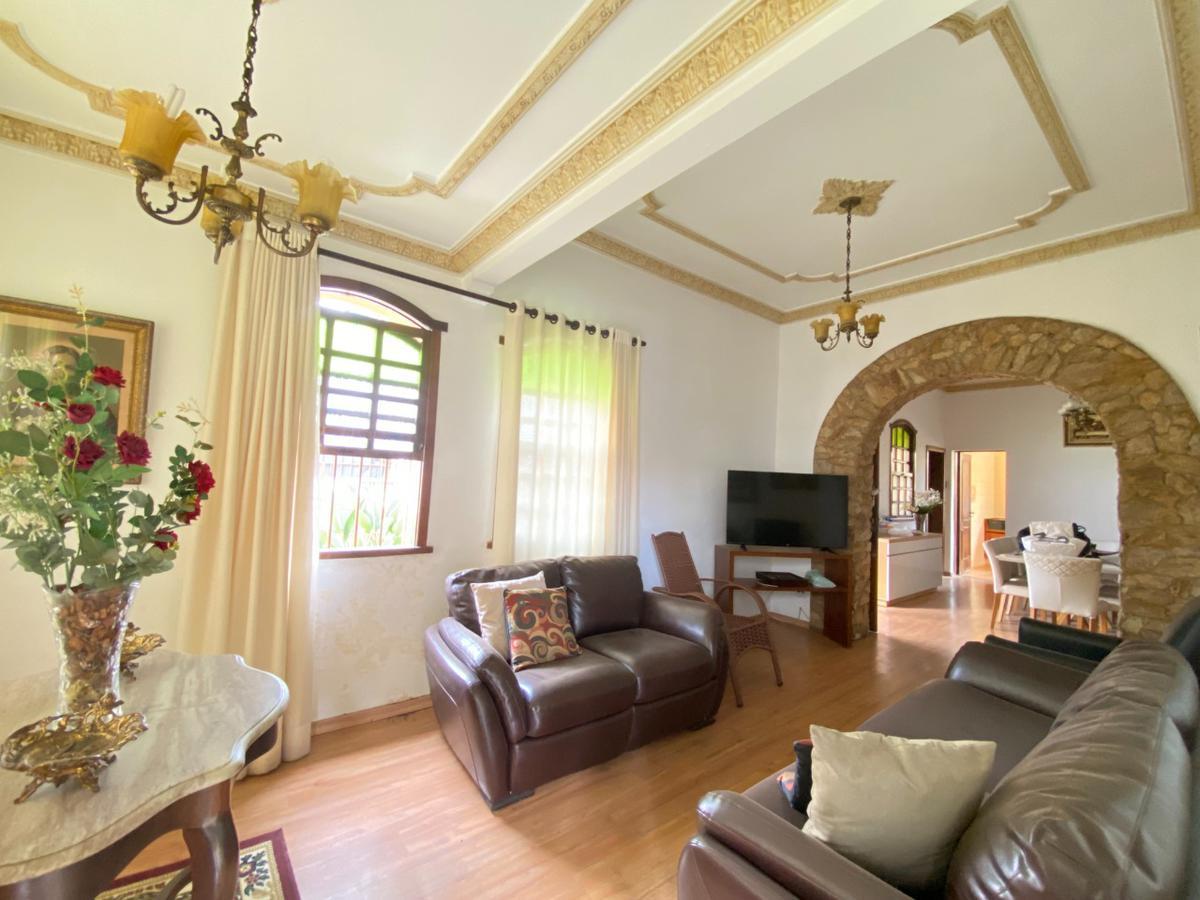 Casa, Sagrada Família, 7 Quartos, 4 Vagas, 2 Suítes