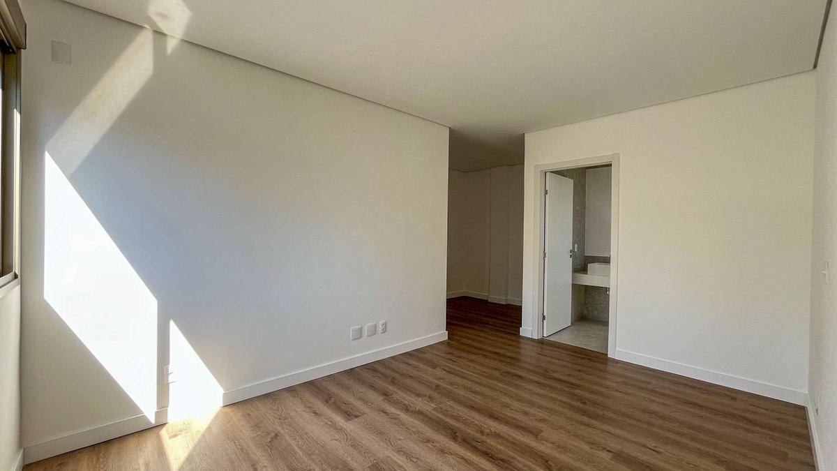 Cobertura, Cruzeiro, 4 Quartos, 4 Vagas, 2 Suítes