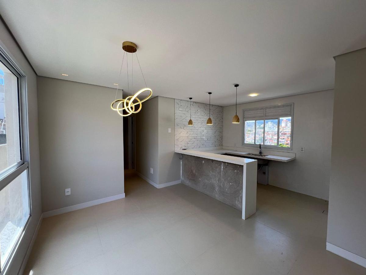 Apartamento, Sagrada Família, 3 Quartos, 2 Vagas, 1 Suíte
