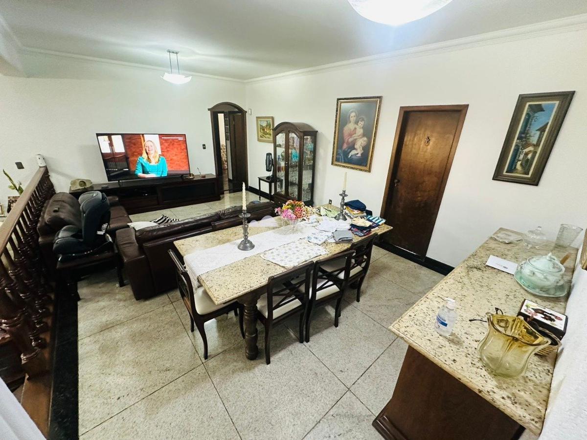 Casa, Santa Amélia, 4 Quartos, 6 Vagas, 2 Suítes