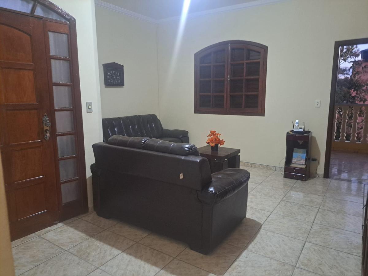 Casa, Santa Mônica, 3 Quartos, 2 Vagas, 2 Suítes