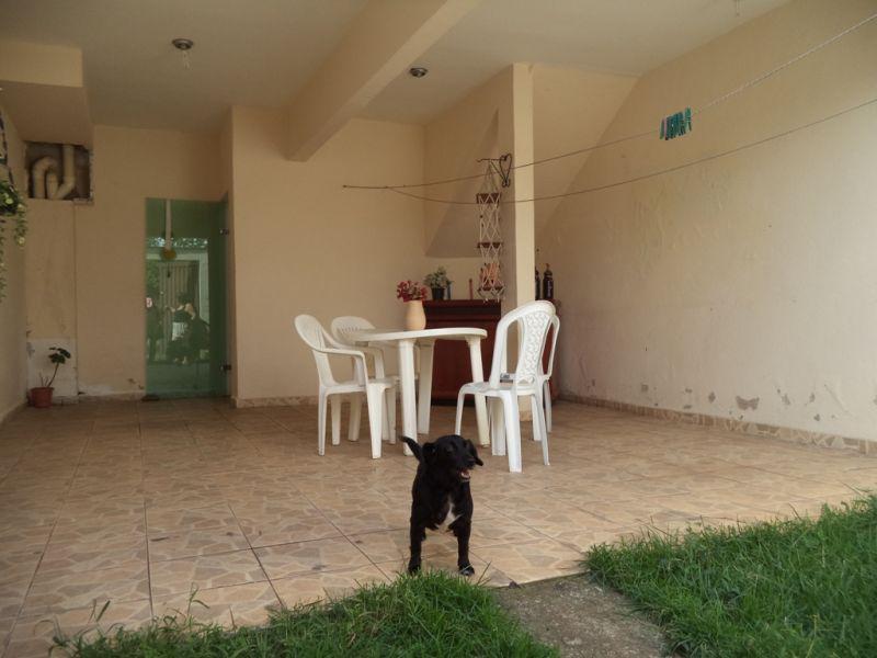 Casa, Guanabara, 2 Quartos, 3 Vagas, 0 Suíte