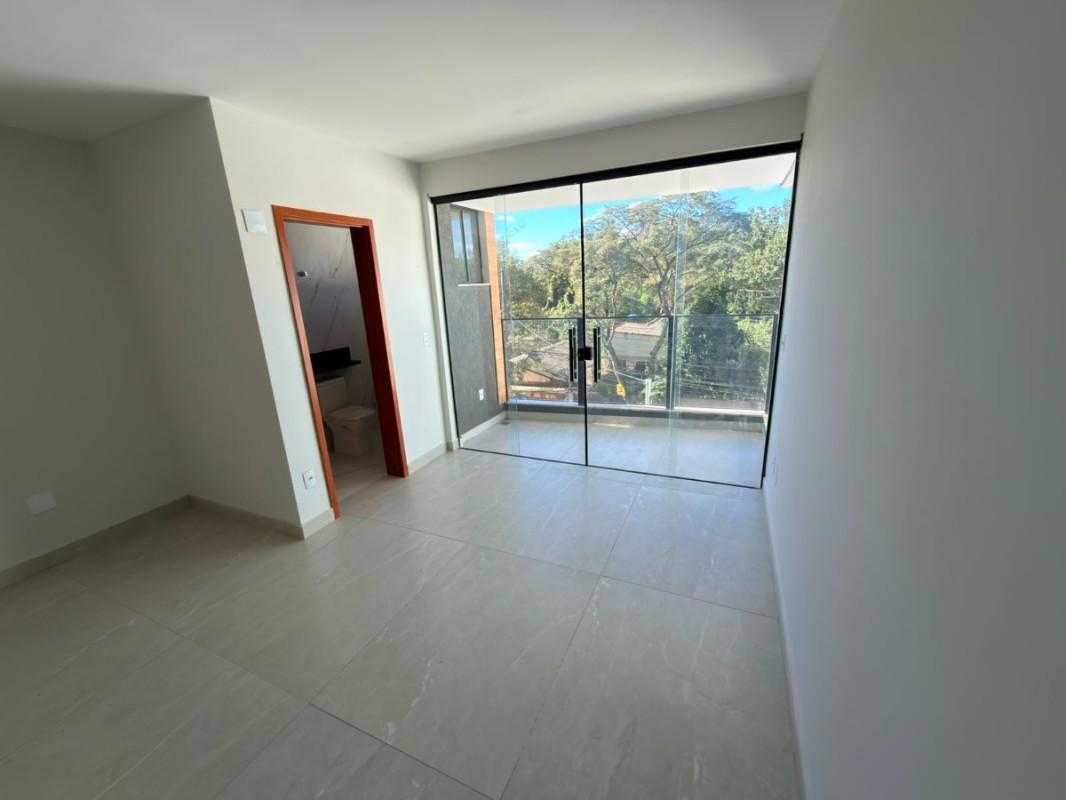 Casa, Planalto, 3 Quartos, 4 Vagas, 2 Suítes