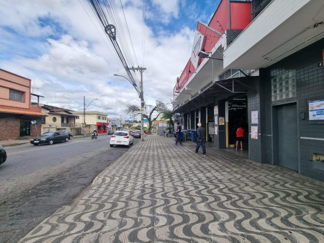 Andar, Das Industrias I (barreiro), 0 Quarto, 0 Vaga