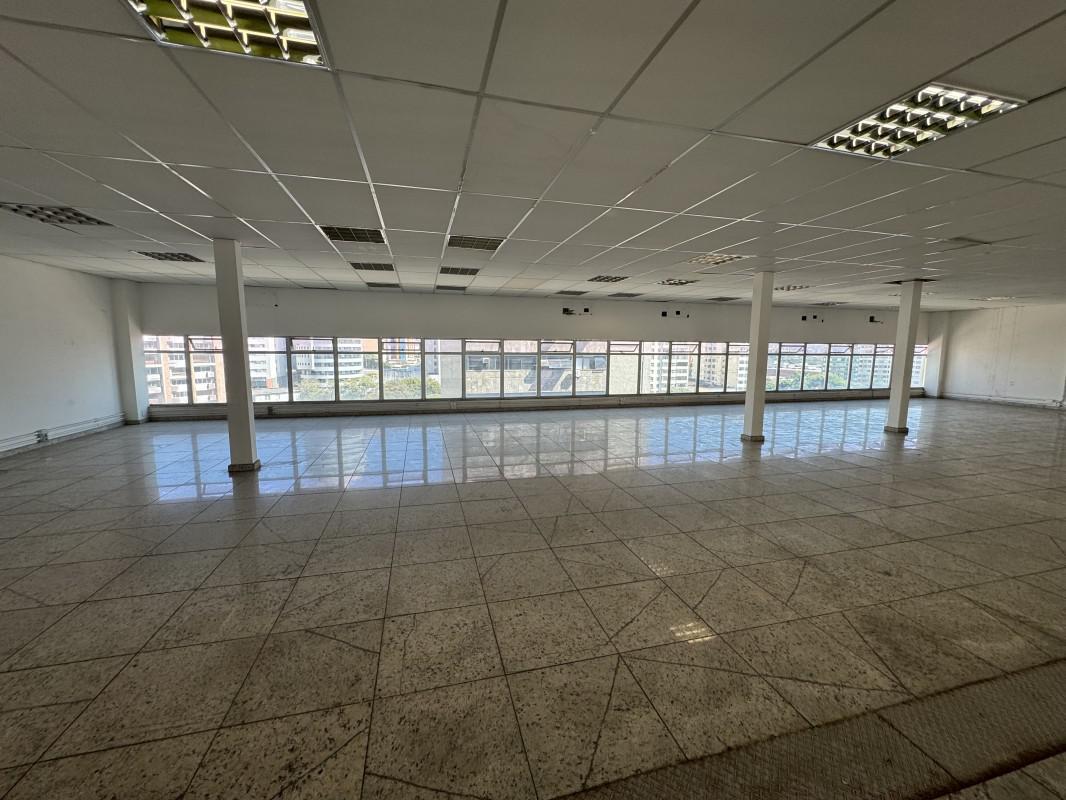 Andar, Centro, 0 Quarto, 10 Vagas