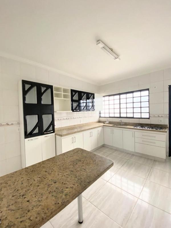 Casa, Parque São José, 3 Quartos, 2 Vagas, 1 Suíte