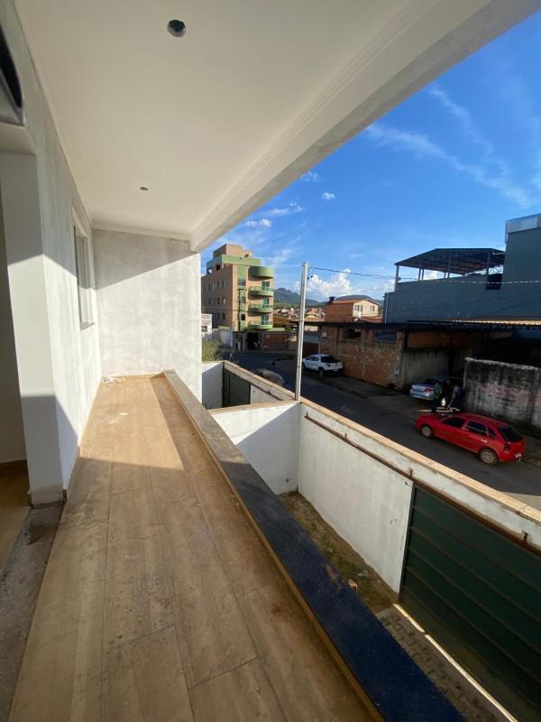 Casa, Centro, 3 Quartos, 2 Vagas, 1 Suíte