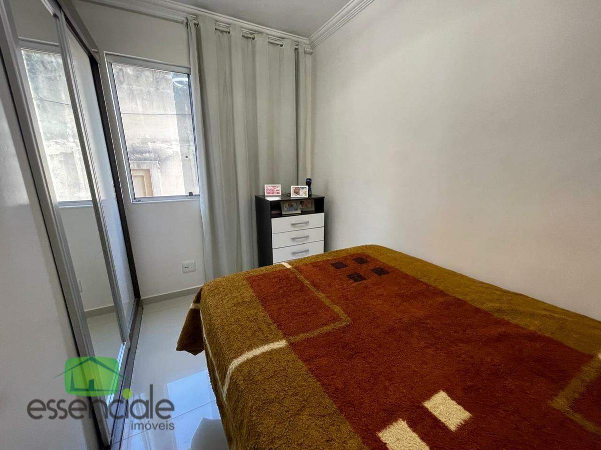 Apartamento, Cabral, 2 Quartos, 1 Vaga