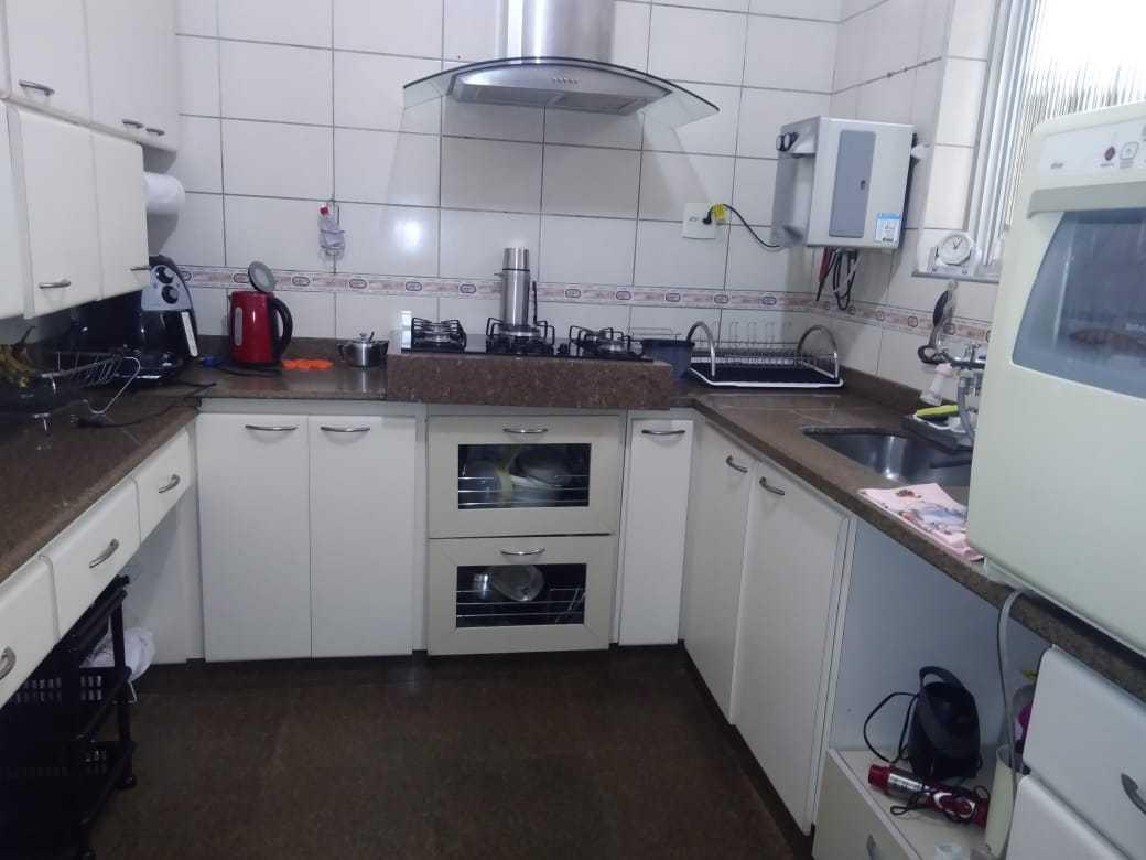 Casa, Gutierrez, 4 Quartos, 2 Vagas, 1 Suíte