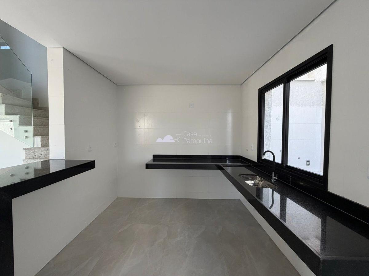 Casa, Planalto, 3 Quartos, 2 Vagas, 1 Suíte