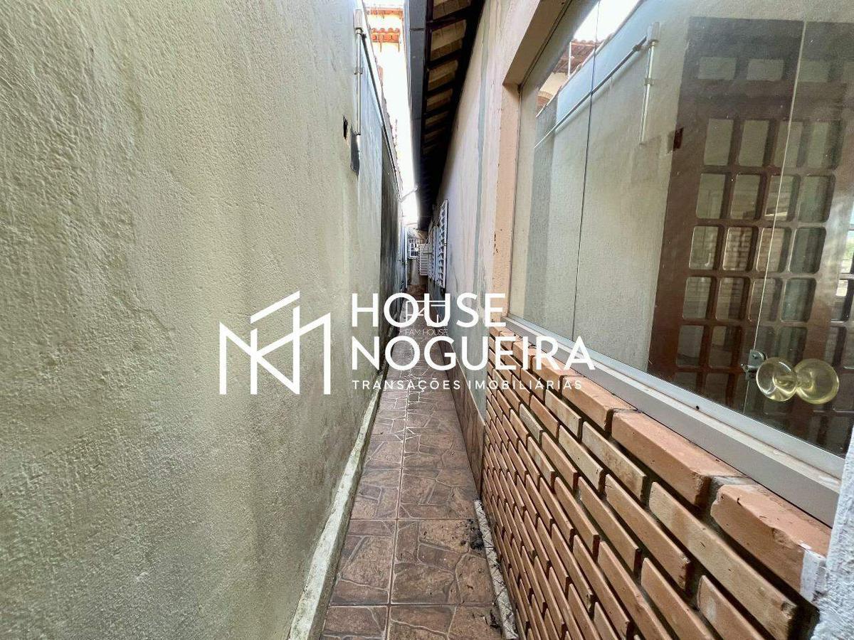 Casa, Santa Helena, 4 Quartos, 8 Vagas, 2 Suítes
