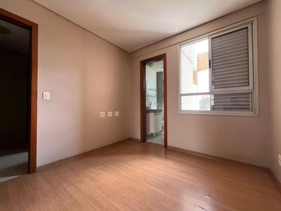 Apartamento, Floresta, 3 Quartos, 2 Vagas, 1 Suíte
