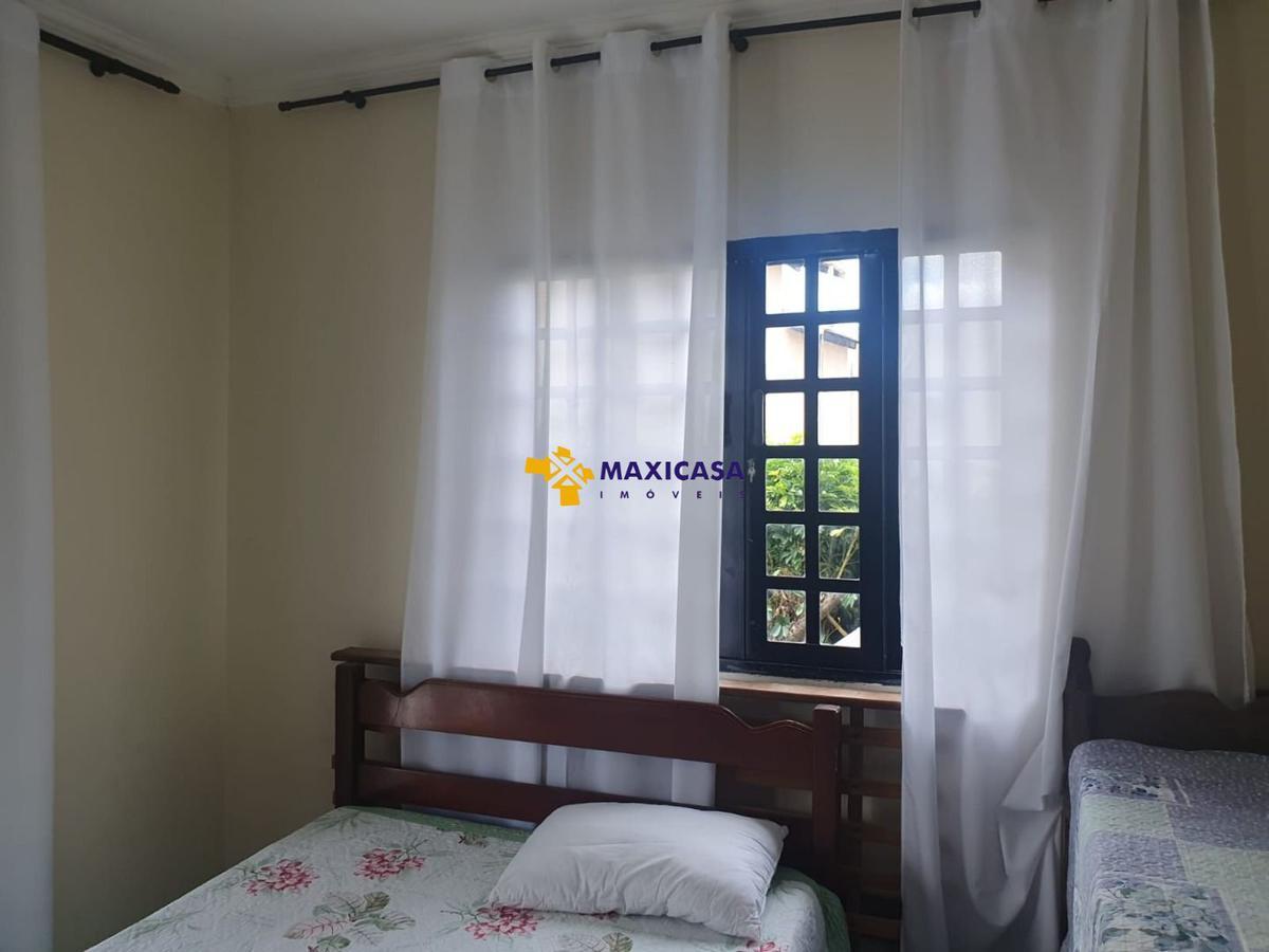 Casa, Trevo, 3 Quartos, 6 Vagas, 1 Suíte