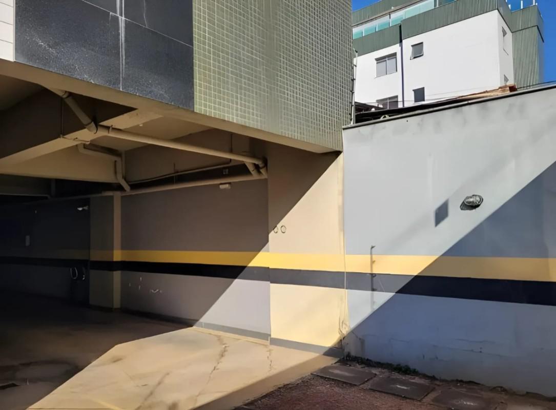 Apartamento, Sagrada Família, 3 Quartos, 2 Vagas, 1 Suíte