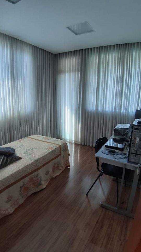 Casa, Milanez, 4 Quartos, 6 Vagas, 1 Suíte