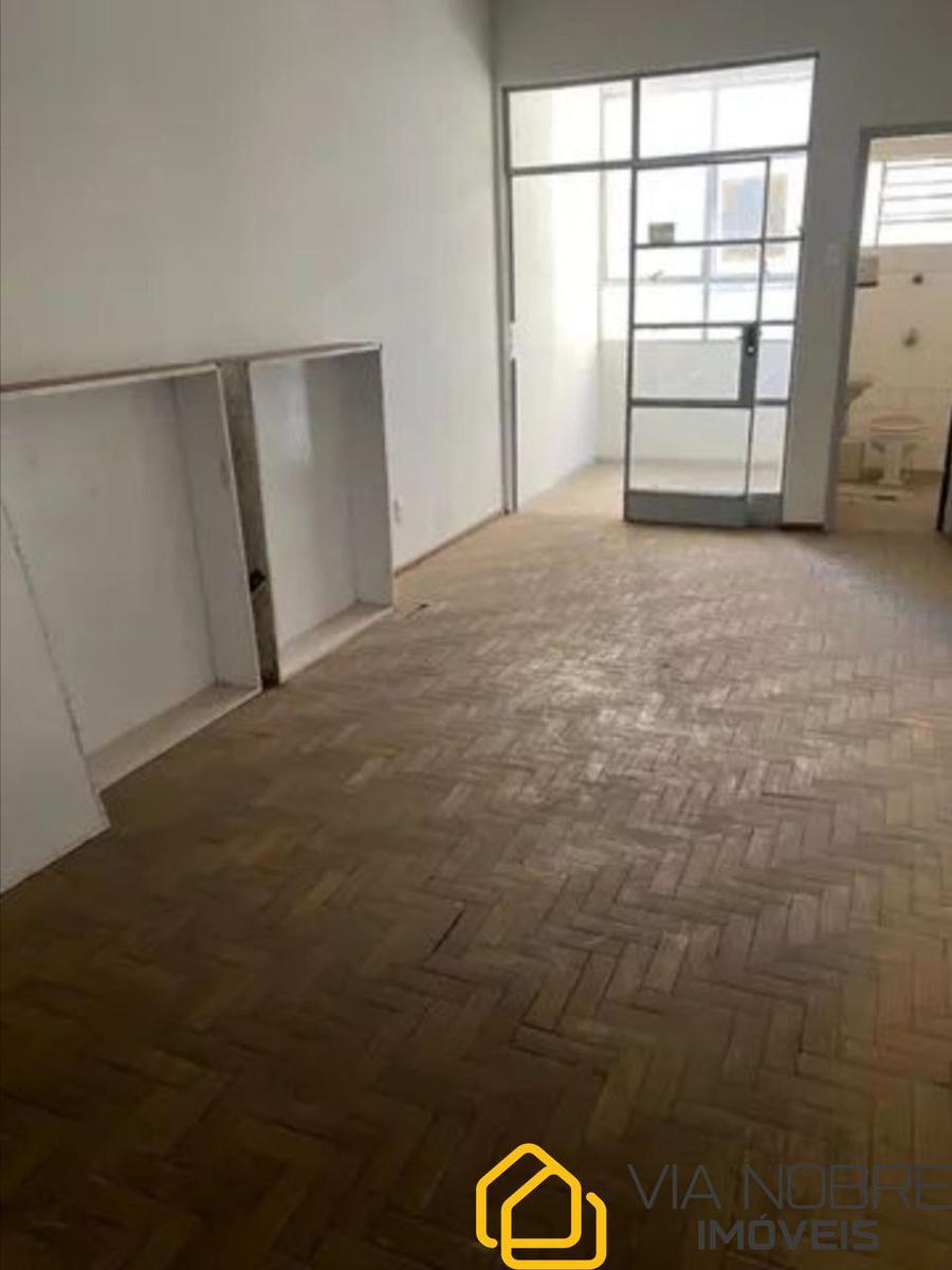 Sala, Centro