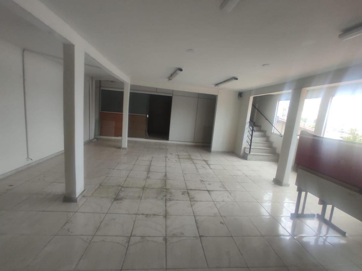 Prédio, Santa Cruz, 0 Quarto, 6 Vagas