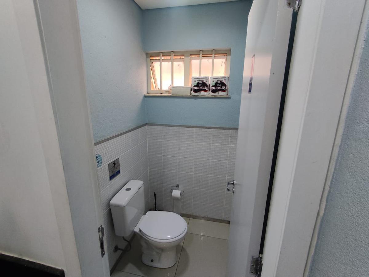 Casa Comercial, Vila Paris, 1 Quarto, 4 Vagas