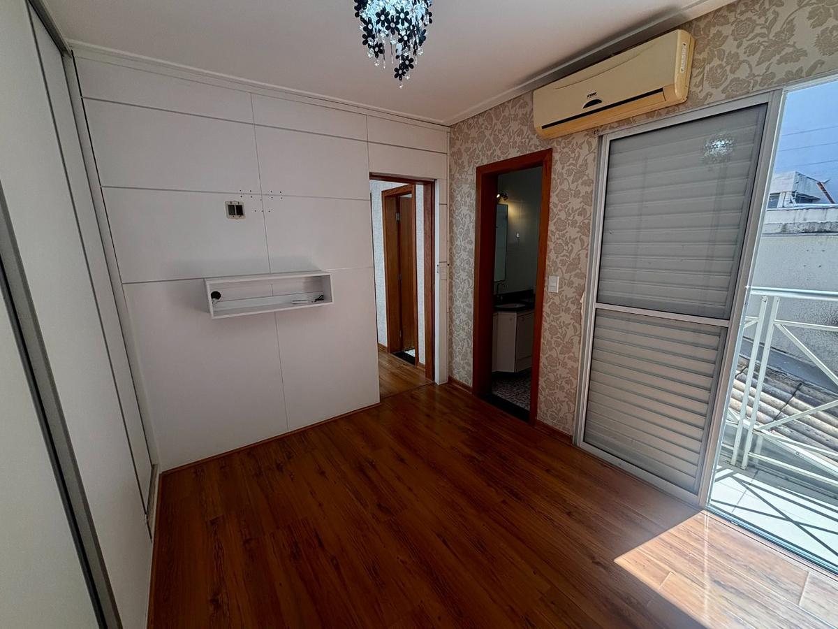Casa, Castelo, 3 Quartos, 2 Vagas, 1 Suíte