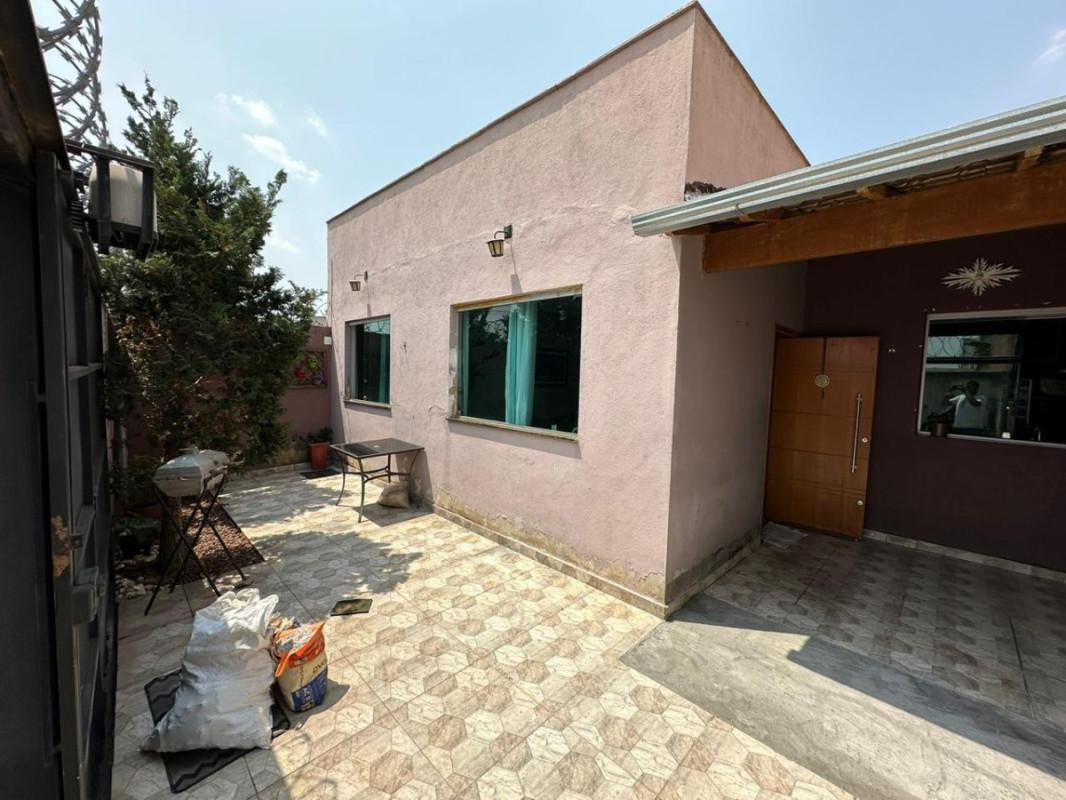 Casa, Masterville, 2 Quartos, 1 Vaga