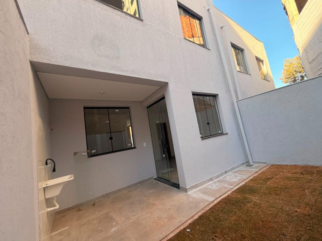 Casa, Manacás, 3 Quartos, 2 Vagas, 1 Suíte