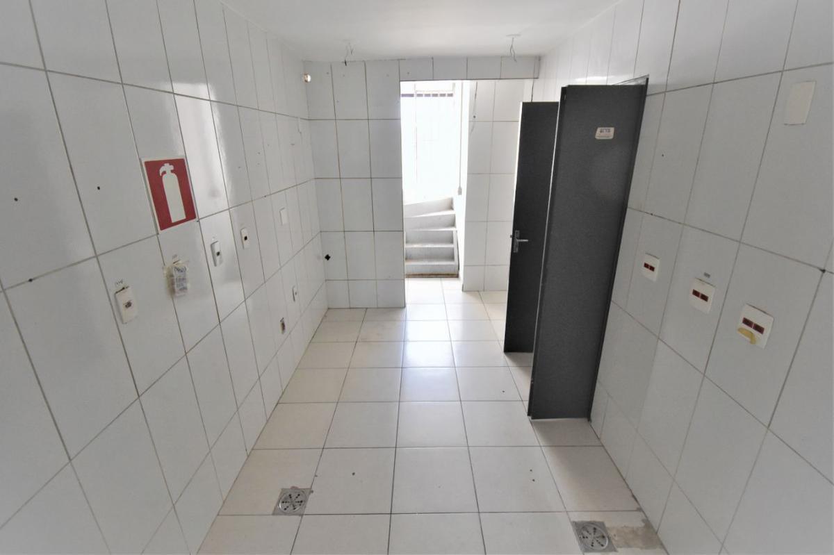 Andar, São José, 0 Quarto, 1 Vaga