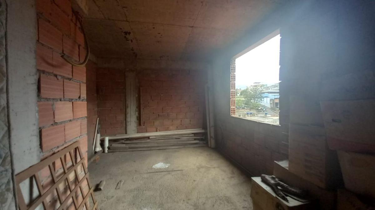 Prédio, Suzana, 3 Quartos, 2 Vagas, 1 Suíte