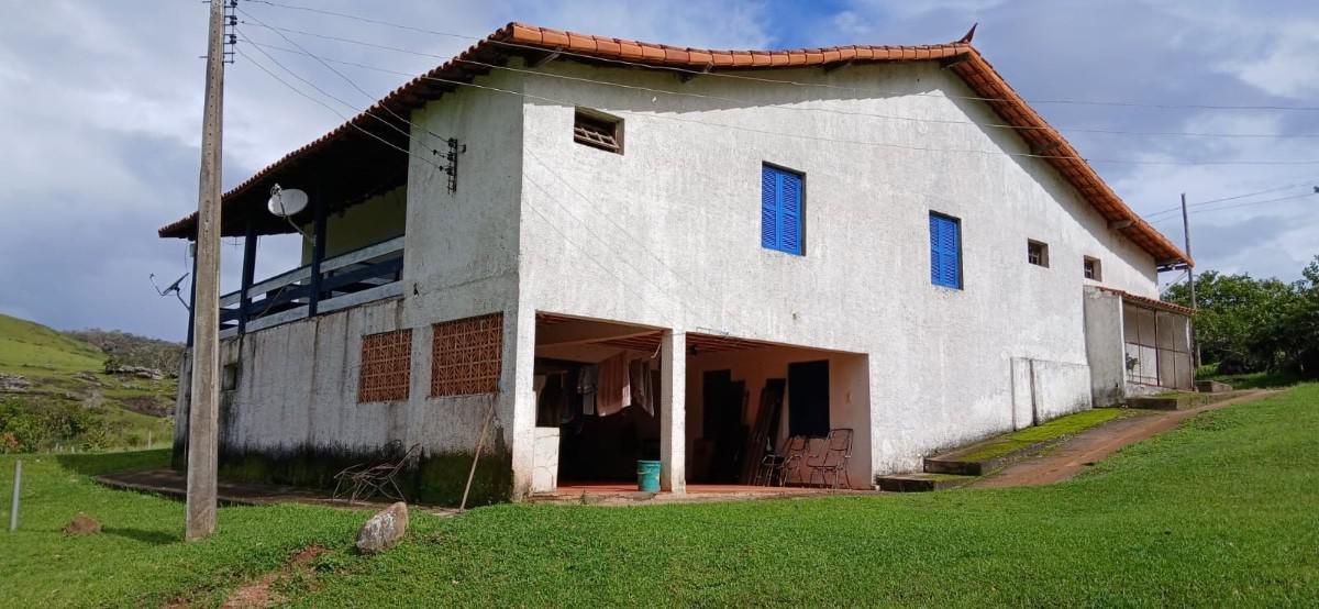 Fazenda, Centro, 6 Quartos, 10 Vagas, 2 Suítes