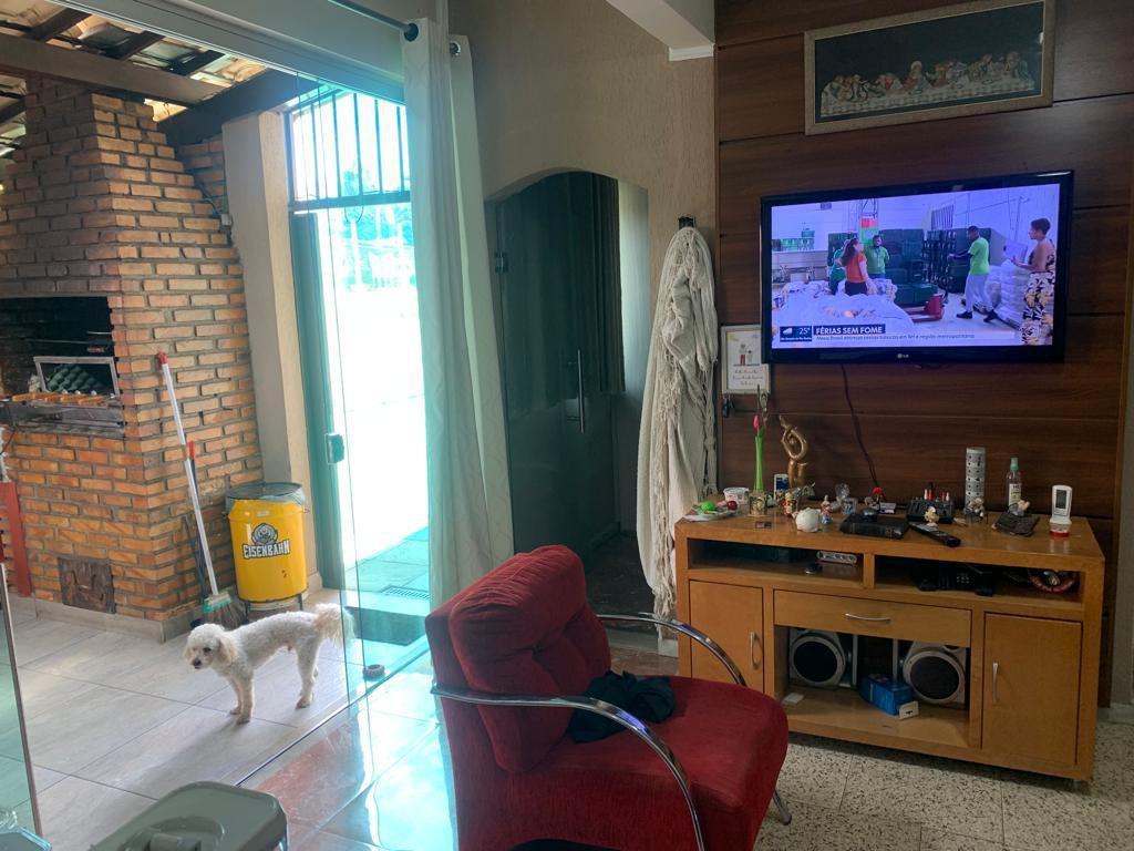 Casa, Vila Pérola, 4 Quartos, 5 Vagas, 1 Suíte