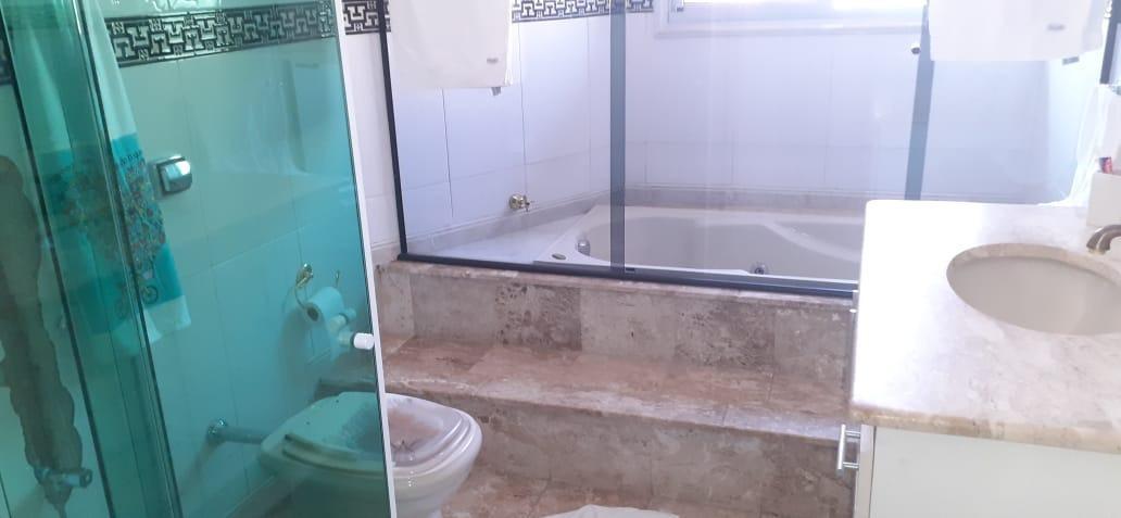 Casa, Cabral, 3 Quartos, 2 Vagas, 3 Suítes