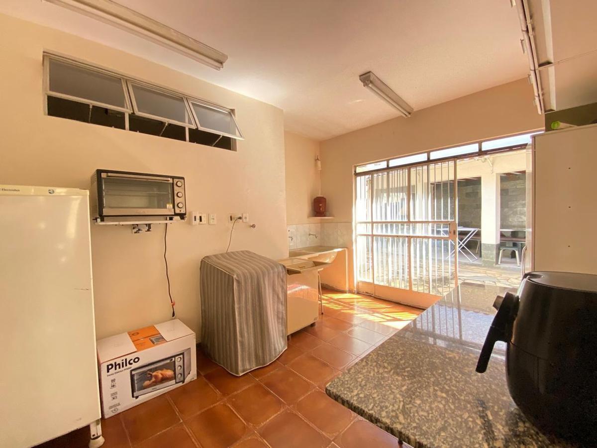 Casa, Horto, 4 Quartos, 7 Vagas, 2 Suítes