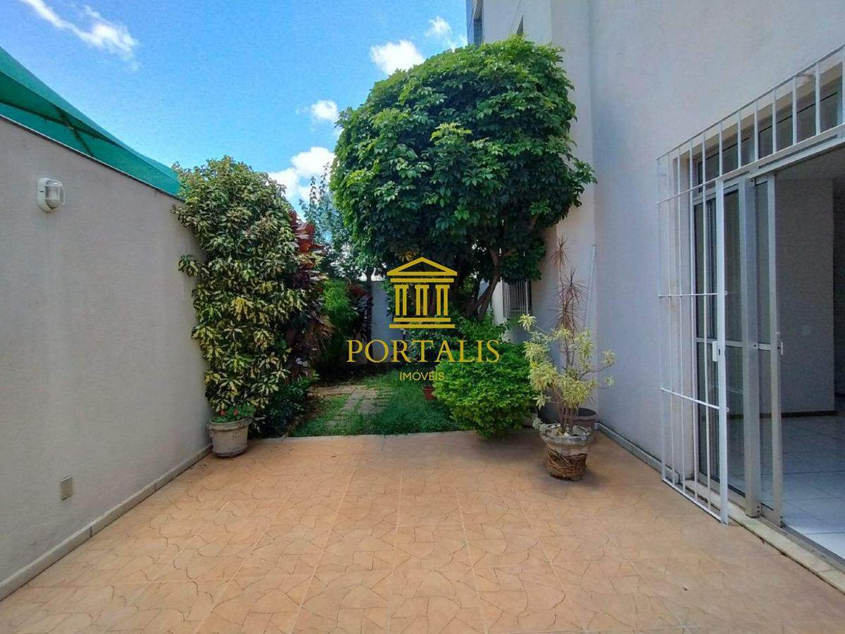 Apartamento, Sagrada Família, 3 Quartos, 2 Vagas, 1 Suíte