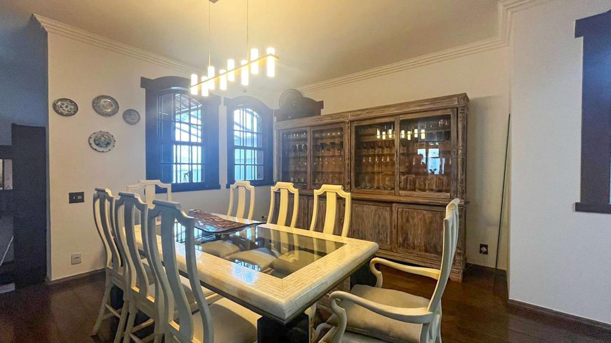 Casa, Comiteco, 5 Quartos, 6 Vagas, 2 Suítes