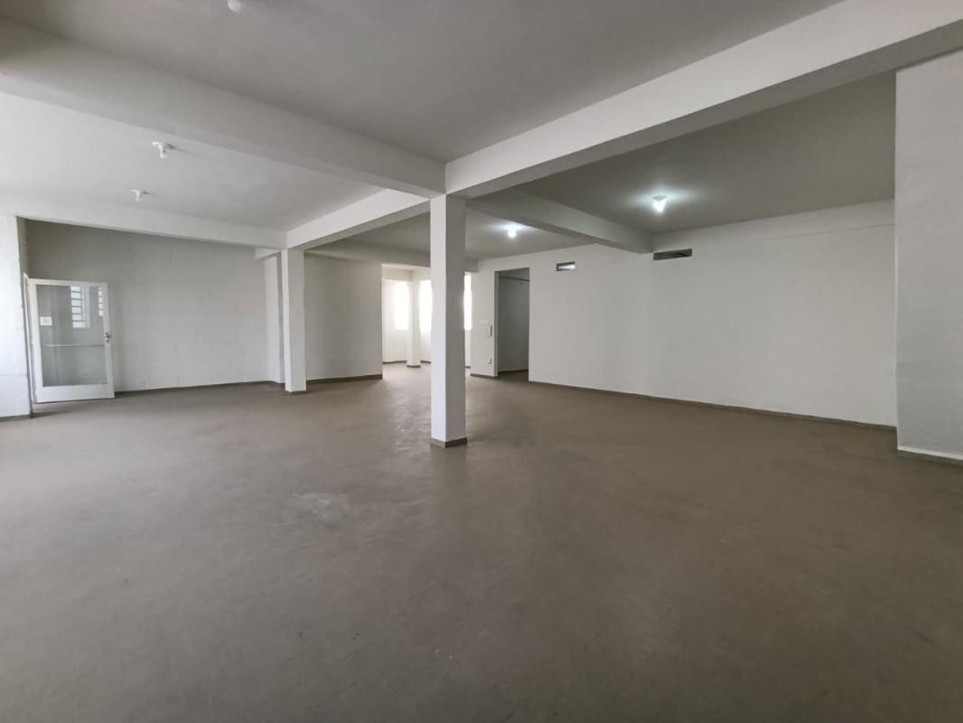 Andar, Caiçaras, 0 Quarto, 1 Vaga