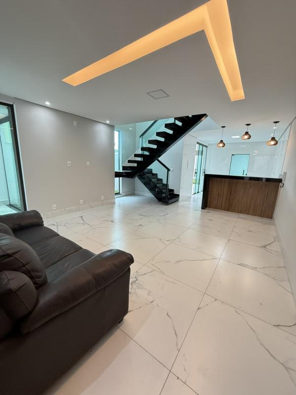 Casa, Espírito Santo, 3 Quartos, 4 Vagas, 1 Suíte