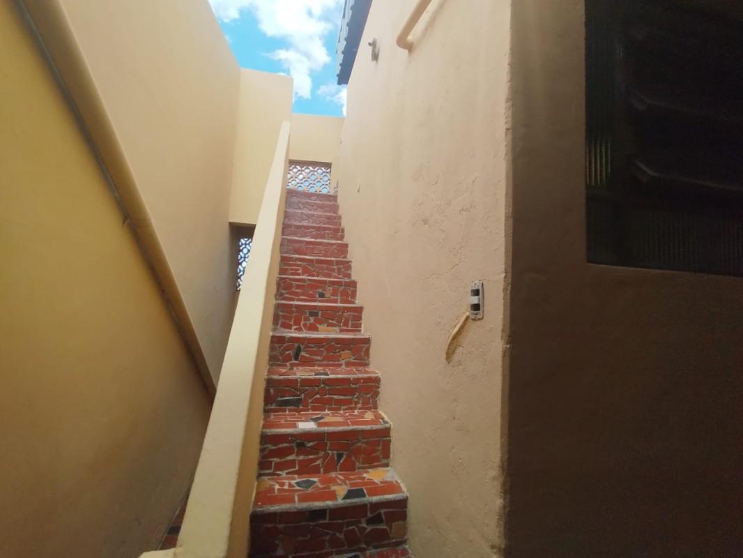 Casa, Cachoeirinha, 4 Quartos, 2 Vagas, 2 Suítes