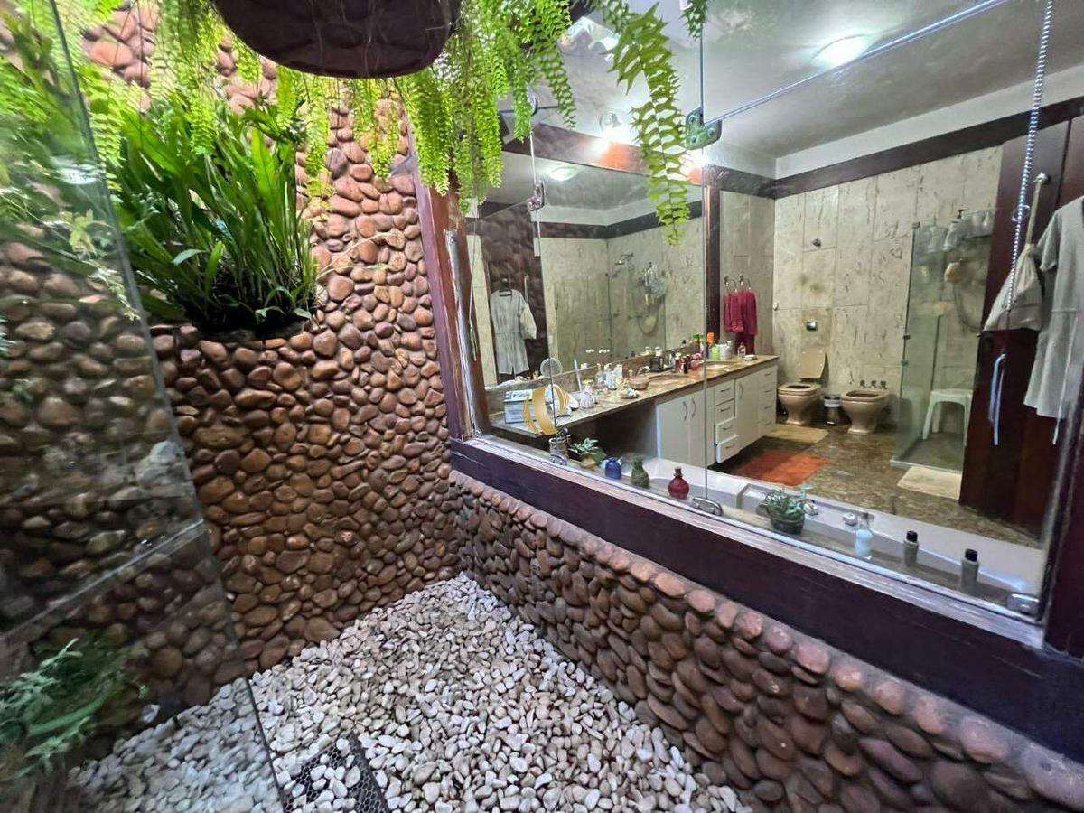 Casa, Jardim Cambuí, 6 Quartos, 8 Vagas, 4 Suítes