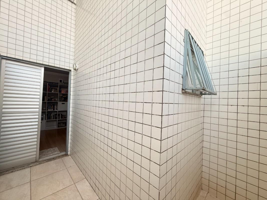 Apartamento, Sagrada Família, 3 Quartos, 2 Vagas, 1 Suíte