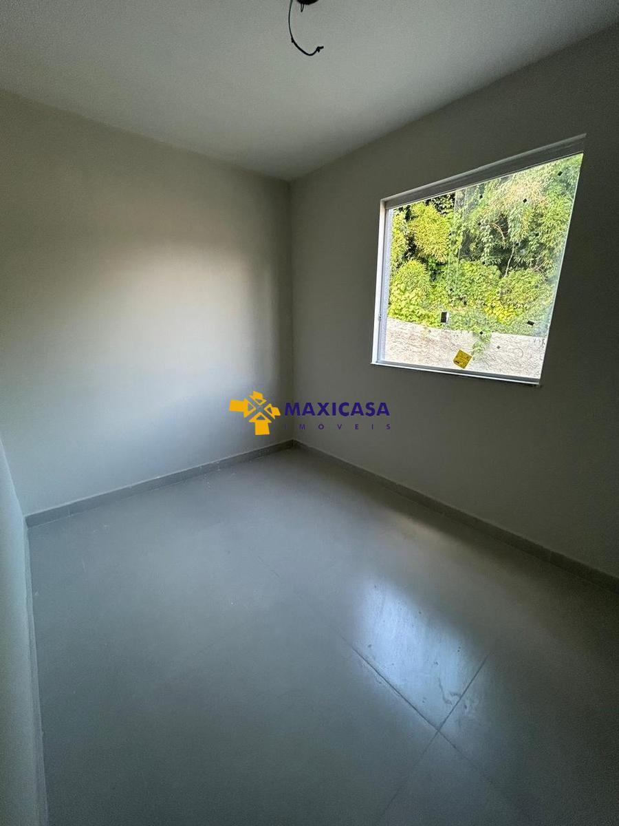 Casa, Planalto, 2 Quartos, 1 Vaga, 1 Suíte