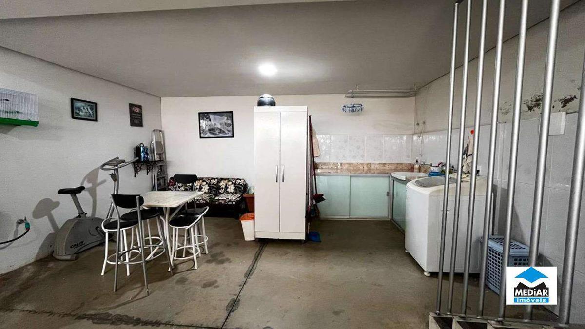 Casa, Santa Efigênia, 3 Quartos, 2 Vagas, 2 Suítes