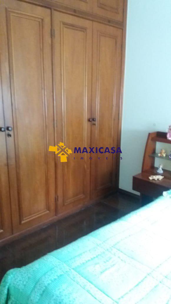 Casa, Caiçaras, 4 Quartos, 3 Vagas, 1 Suíte