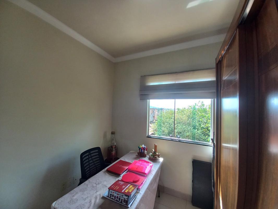 Casa, Industrial São Luiz, 3 Quartos, 2 Vagas, 1 Suíte