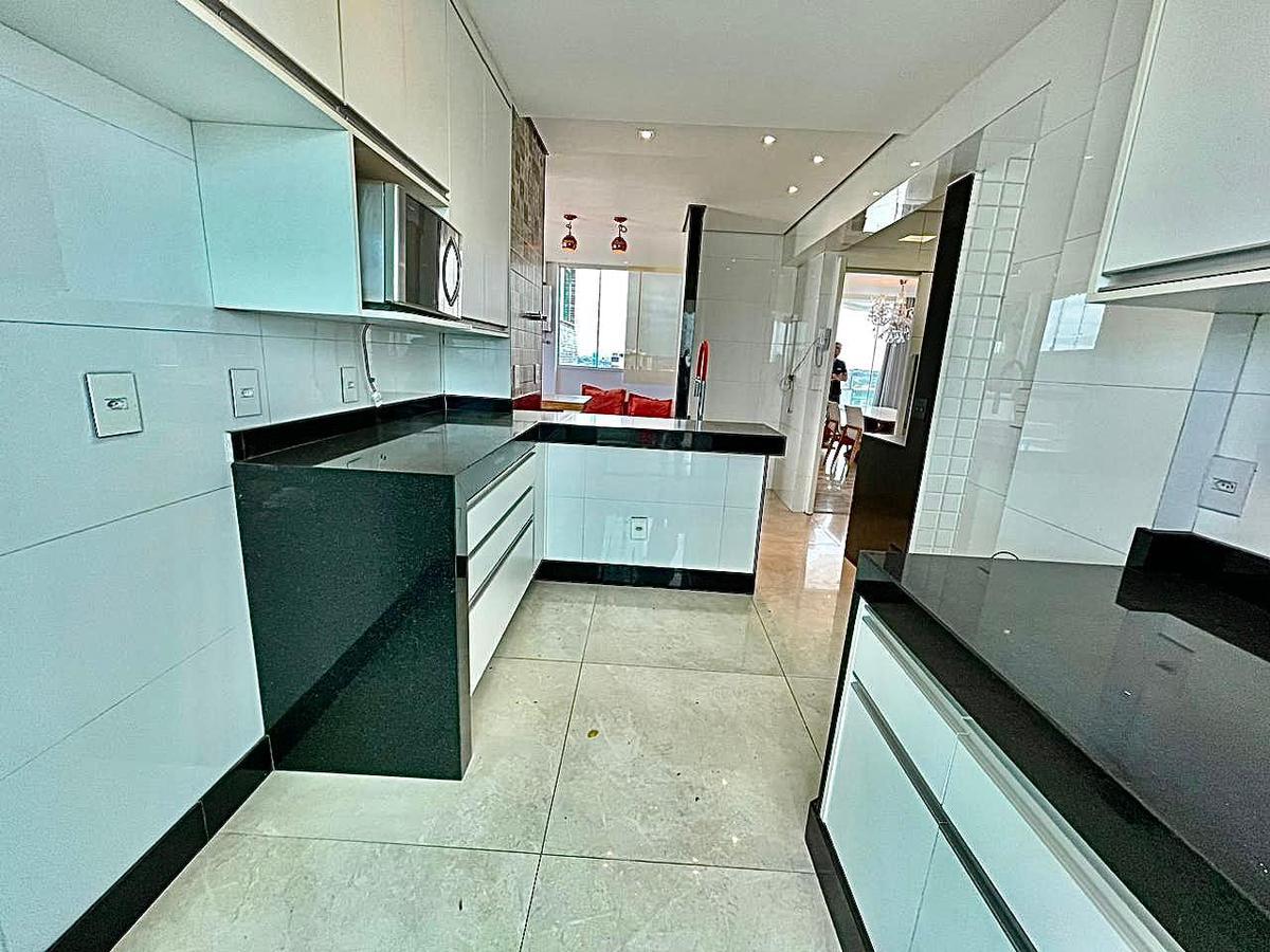 Cobertura, Ouro Preto, 4 Quartos, 6 Vagas, 4 Suítes