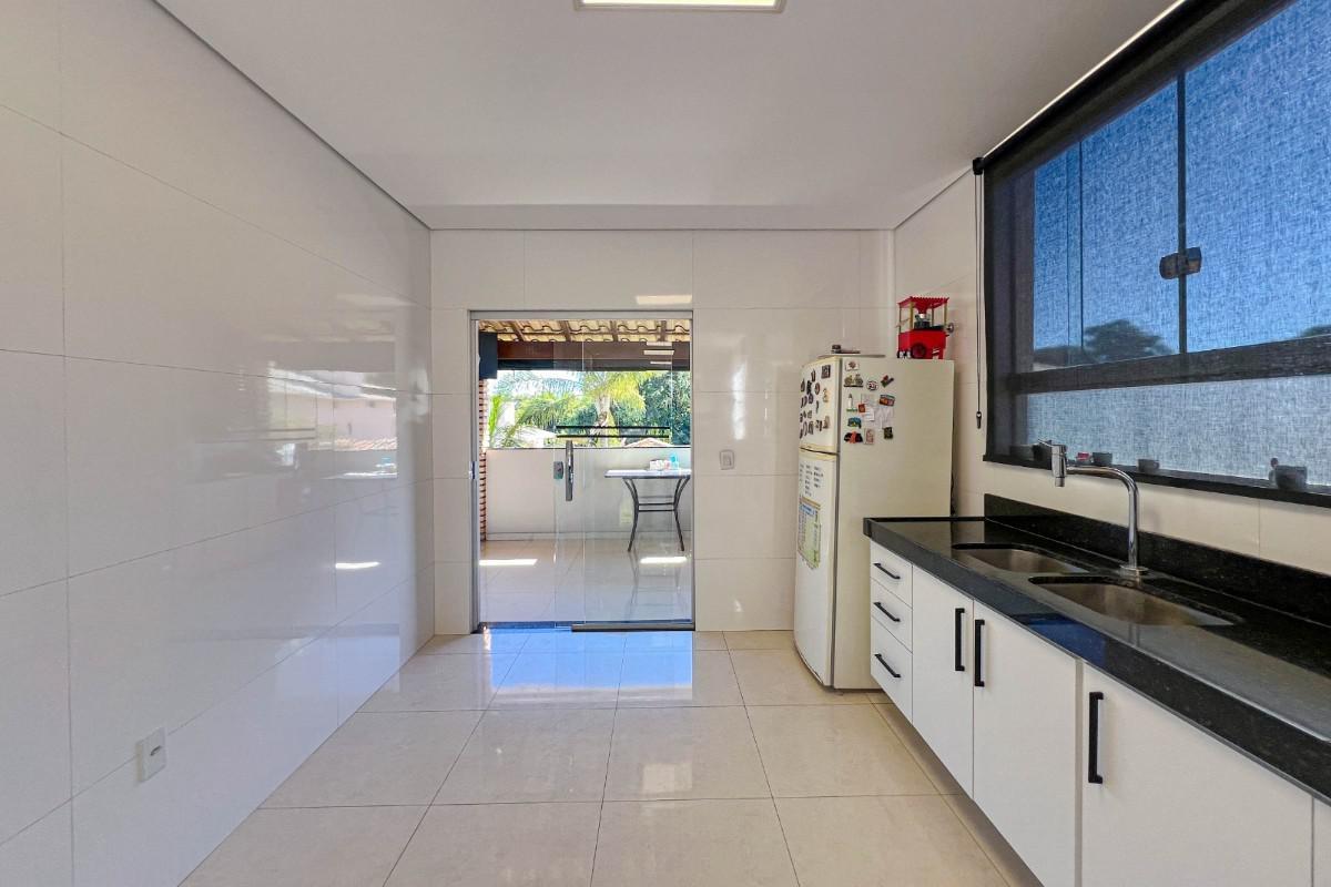Casa, Recanto da Lagoa, 7 Quartos, 4 Vagas, 3 Suítes