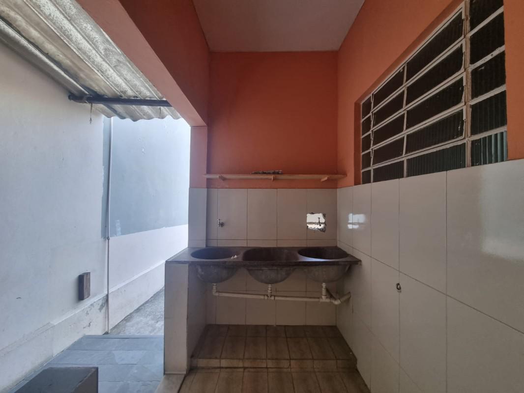 Casa, Santa Cruz Industrial, 4 Quartos, 10 Vagas, 1 Suíte