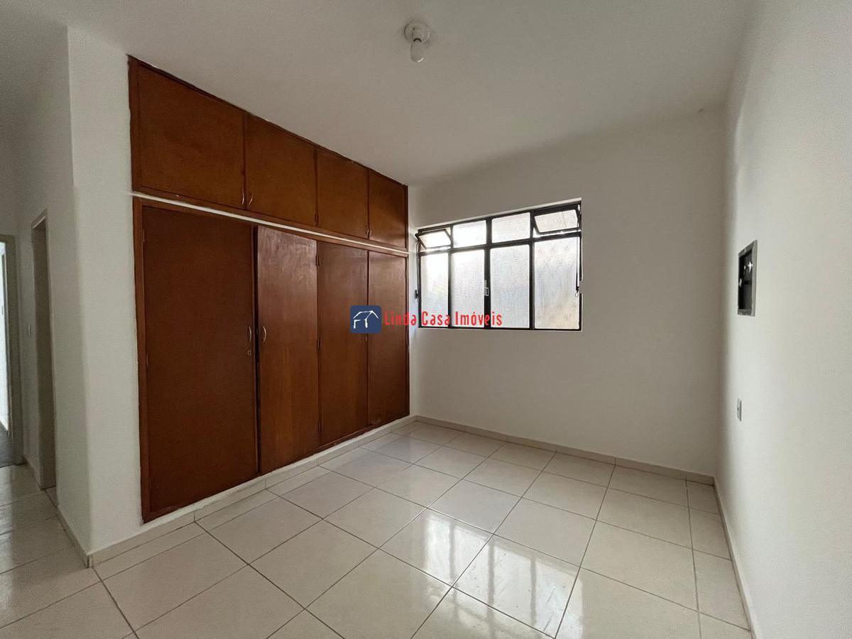 Casa Comercial, Carlos Prates, 4 Quartos, 2 Vagas, 1 Suíte
