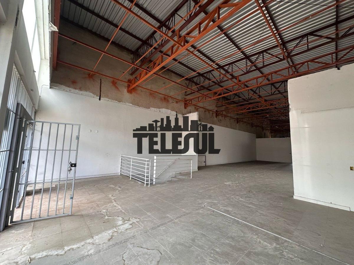 Galpão, Jardim Andere, 0 Quarto, 14 Vagas