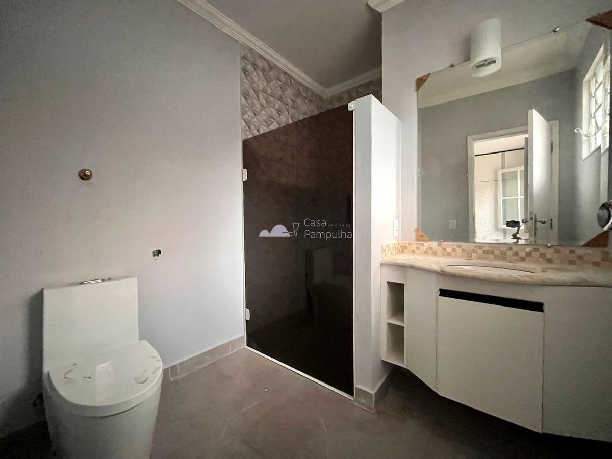 Casa, Santa Branca, 6 Quartos, 4 Vagas, 1 Suíte