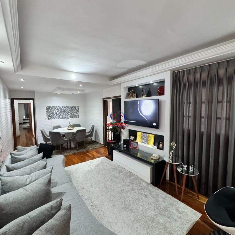 Casa, Castelo, 3 Quartos, 2 Vagas, 1 Suíte